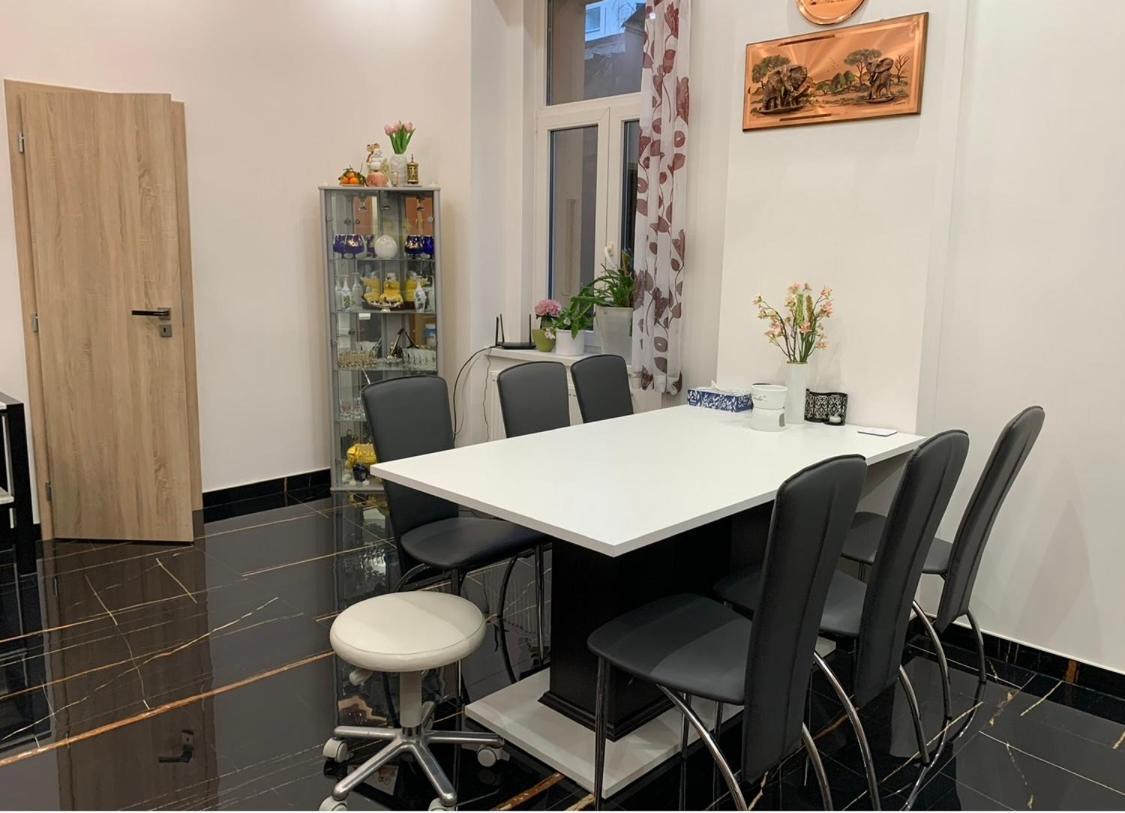 Ferienwohnung Galaxy Karlsbad Exterior foto